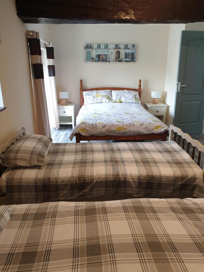 Bed and Breakfast Le Petit Dragon Plumaudan Екстер'єр фото