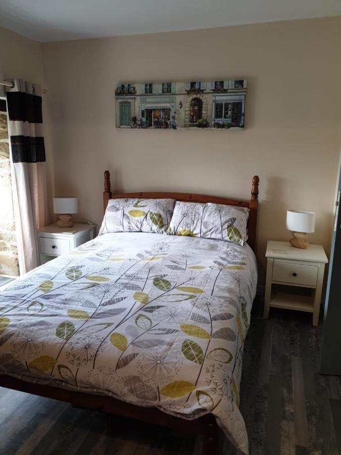 Bed and Breakfast Le Petit Dragon Plumaudan Екстер'єр фото