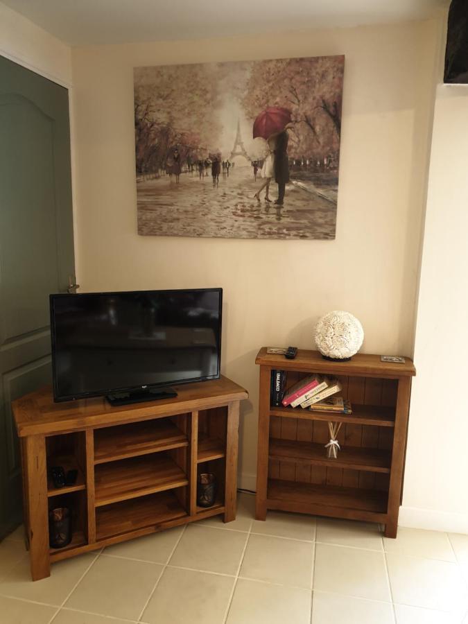 Bed and Breakfast Le Petit Dragon Plumaudan Екстер'єр фото