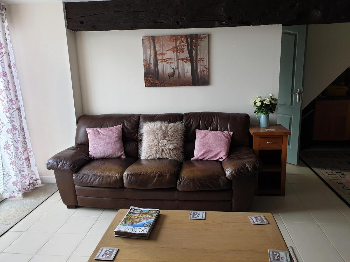 Bed and Breakfast Le Petit Dragon Plumaudan Екстер'єр фото