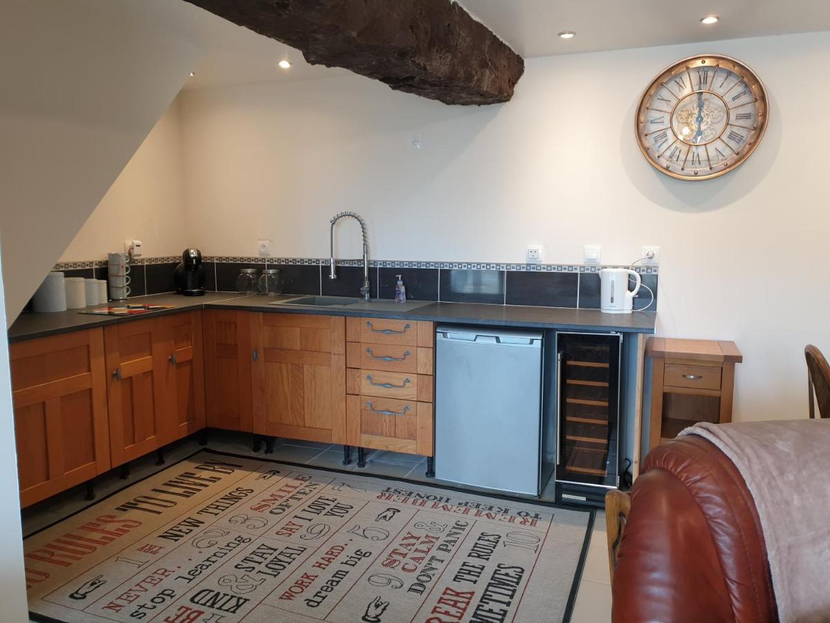 Bed and Breakfast Le Petit Dragon Plumaudan Екстер'єр фото